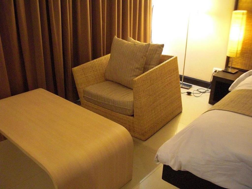 Swutel Hotel Бангкок Екстер'єр фото